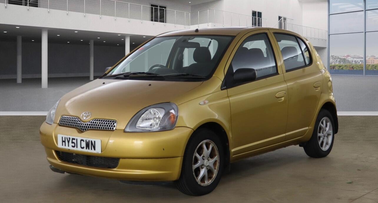 Used Toyota Yaris 2002 for sale - 76486832: Photo 2