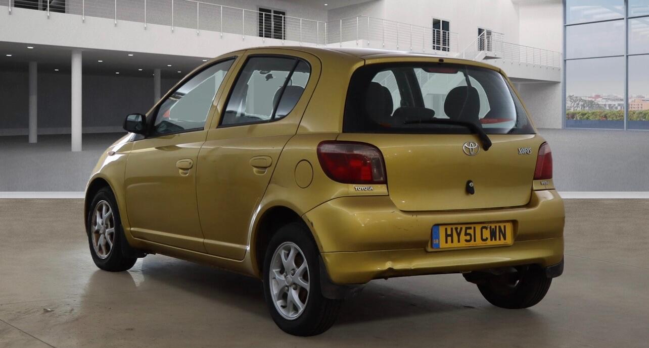 Used Toyota Yaris 2002 for sale - 76486832: Photo 3