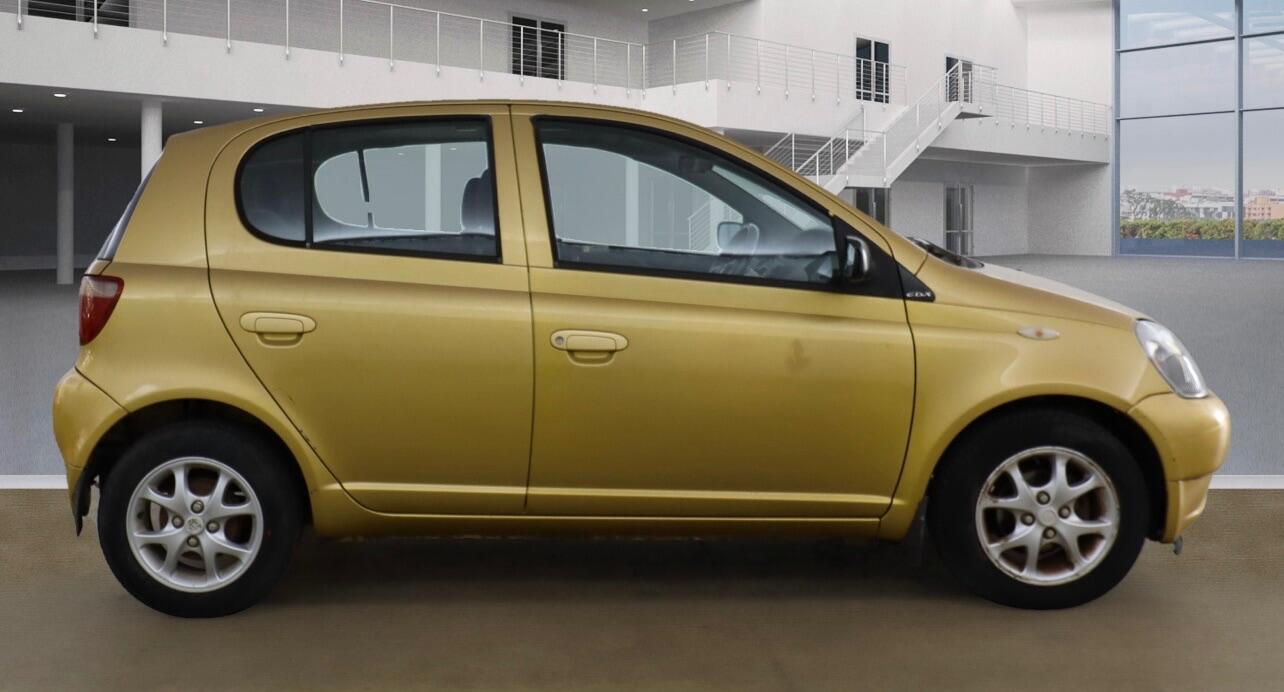 Used Toyota Yaris 2002 for sale - 76486832: Photo 5