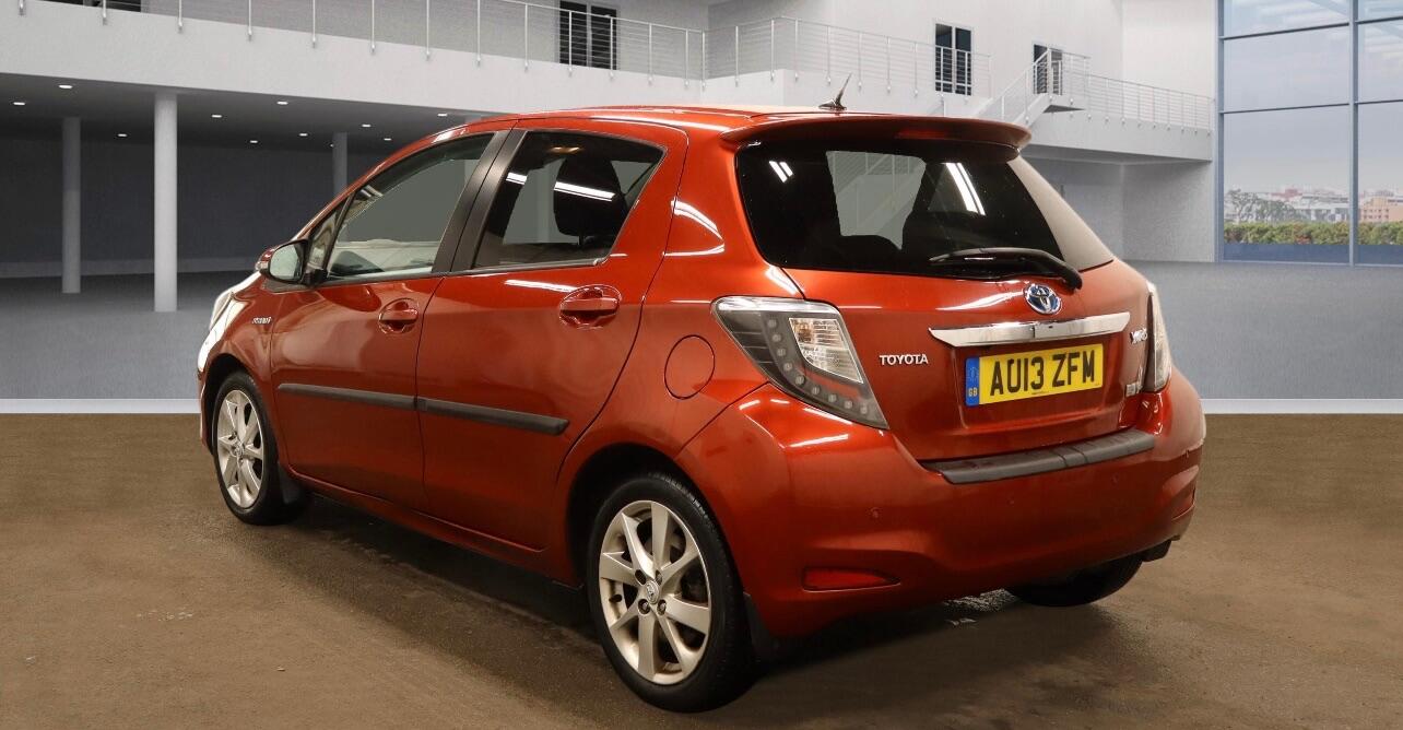 Used Toyota Yaris 2013 for sale - 76887421: Photo 3