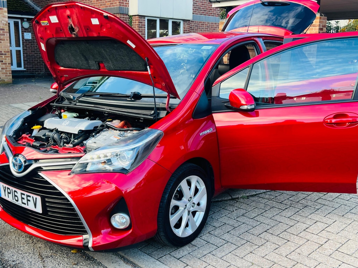 Used Toyota Yaris 2016 for sale - 76995257: Photo 14