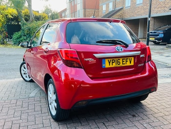 Used Toyota Yaris 2016 for sale - 76995257: Photo