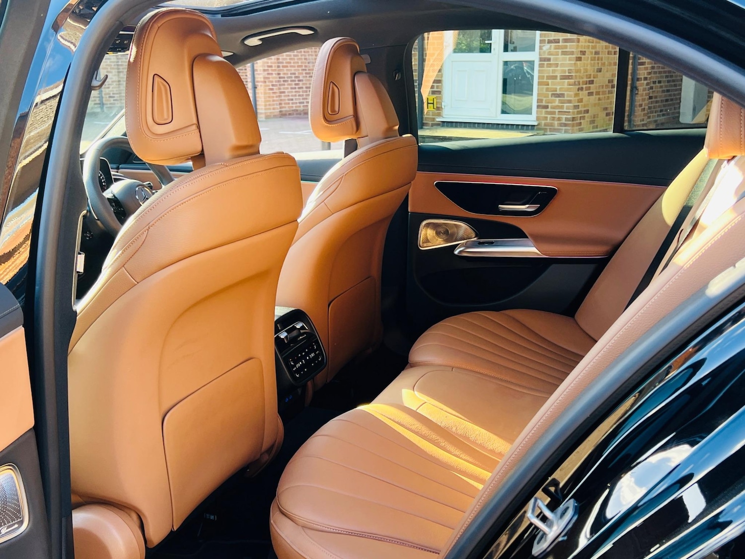 Used Mercedes-Benz E Class 2024 for sale - 76671399: Photo 49