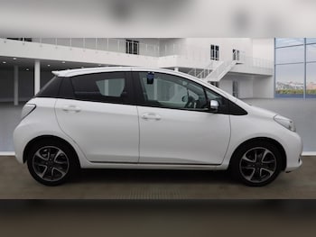 Used Toyota Yaris 2013 for sale - 76850239: Photo