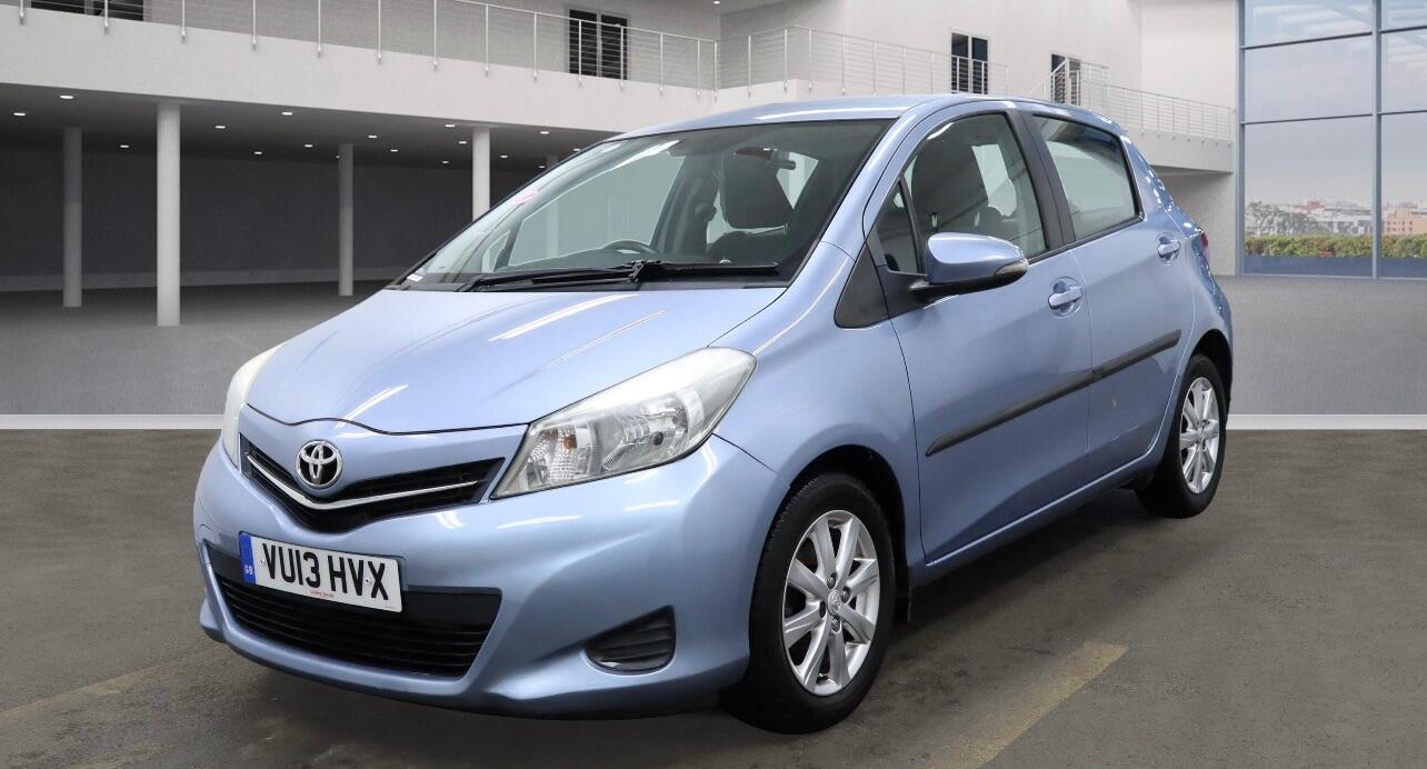 Used Toyota Yaris 2013 for sale - 76689397: Photo 2