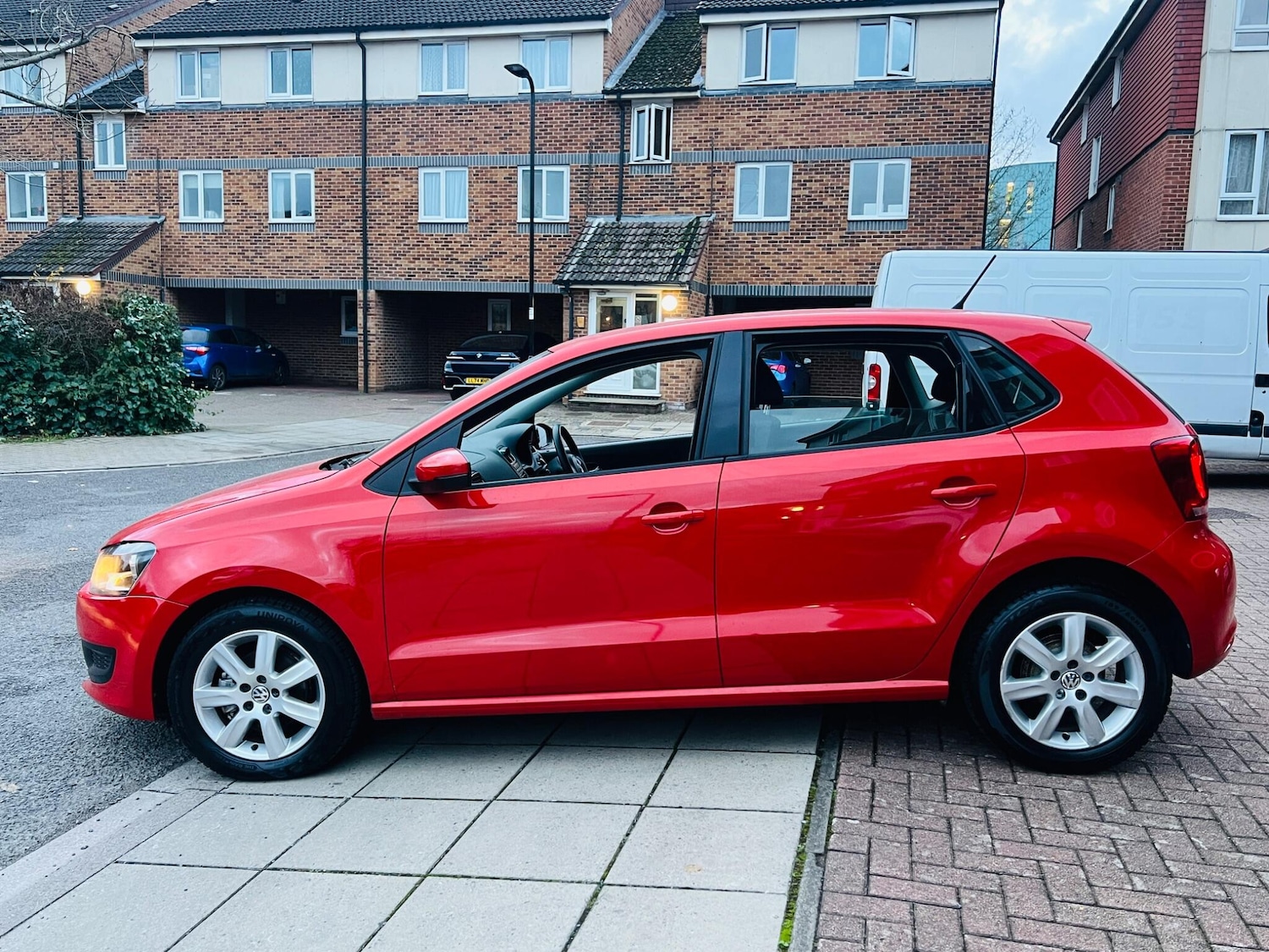 Used Volkswagen Polo 2010 for sale - 76486819: Photo 23