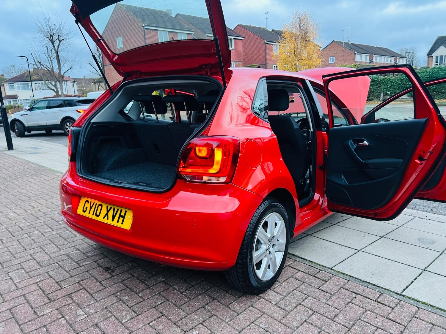 Used Volkswagen Polo 2010 for sale - 76486819: Photo 28