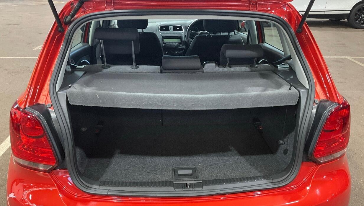 Used Volkswagen Polo 2010 for sale - 76486819: Photo 6