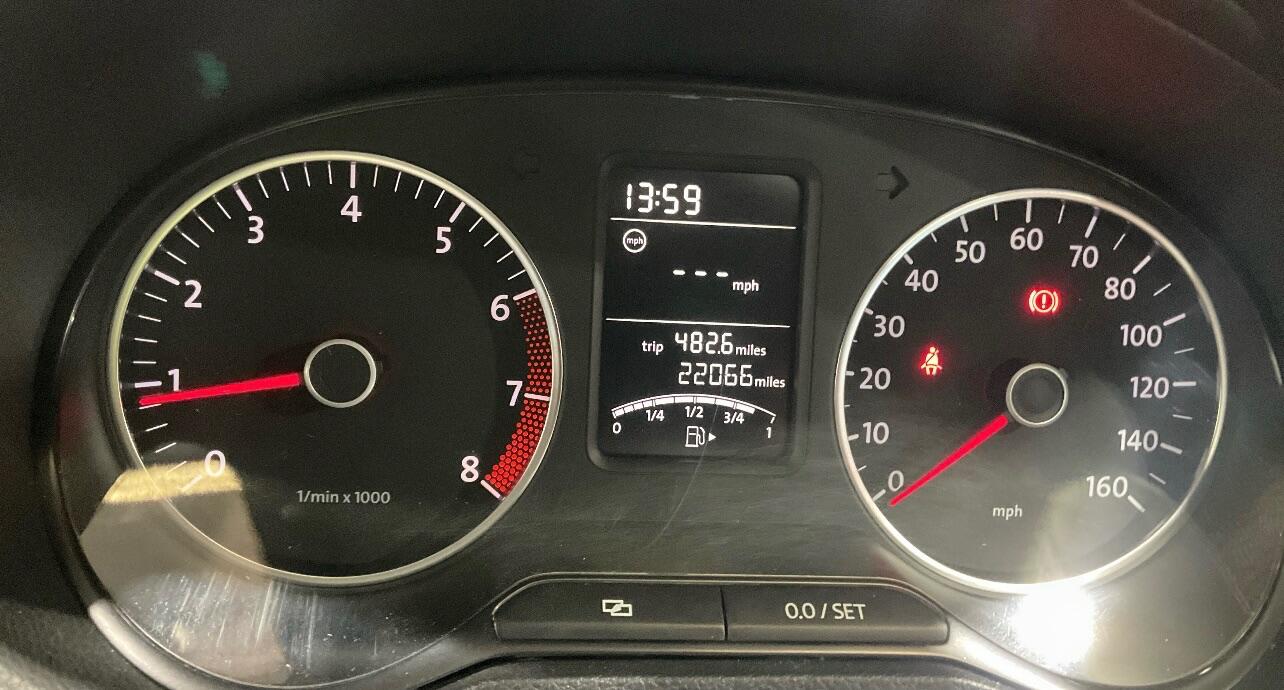 Used Volkswagen Polo 2010 for sale - 76486819: Photo 9