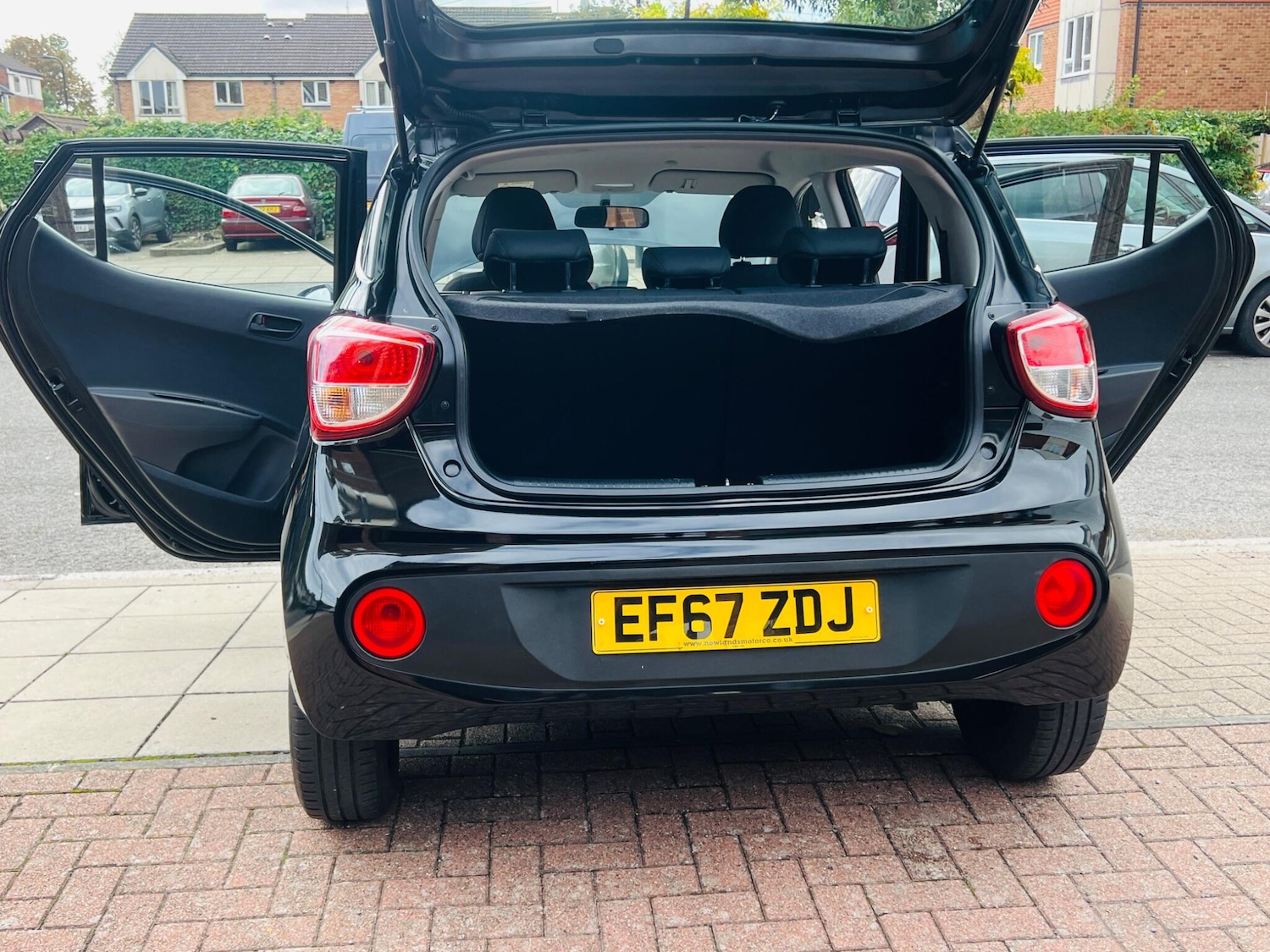 Used Hyundai i10 2018 for sale - 76486844: Photo 19