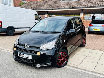 Used Hyundai i10 2018 for sale - 76486844: Photo