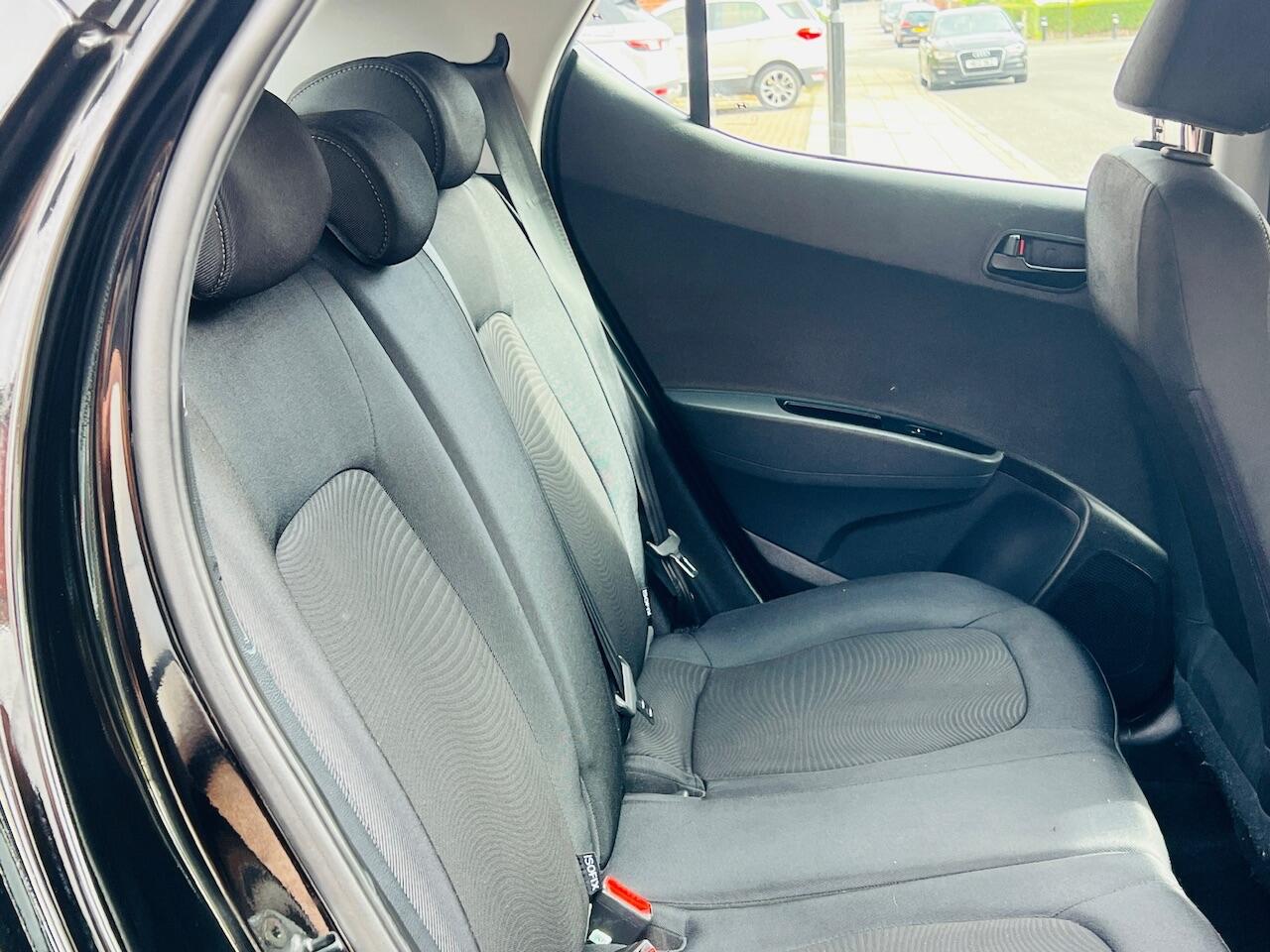 Used Hyundai i10 2018 for sale - 76486844: Photo 36