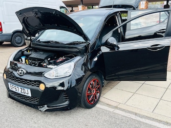 Used Hyundai i10 2018 for sale - 76486844: Photo