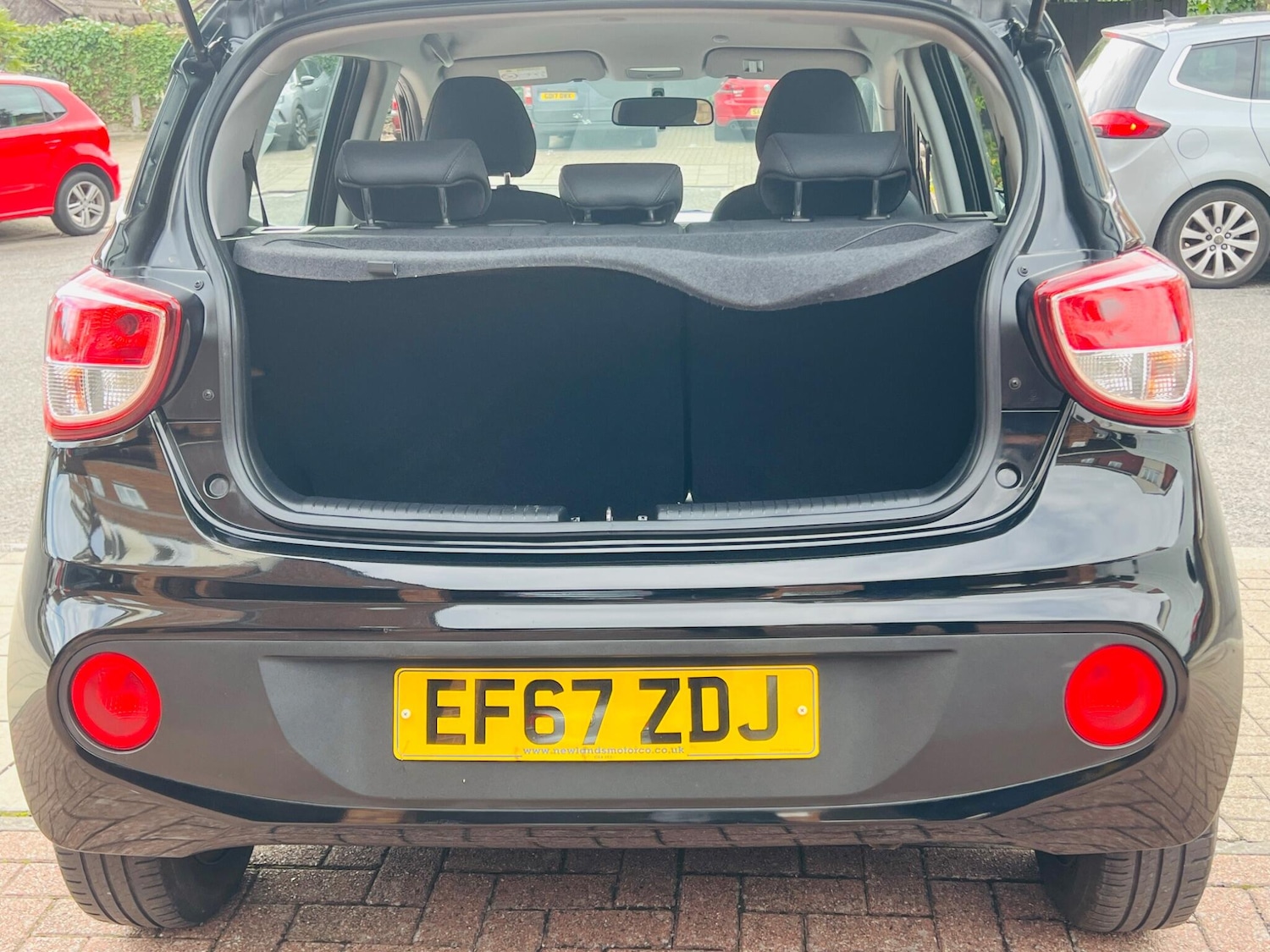 Used Hyundai i10 2018 for sale - 76486844: Photo 53