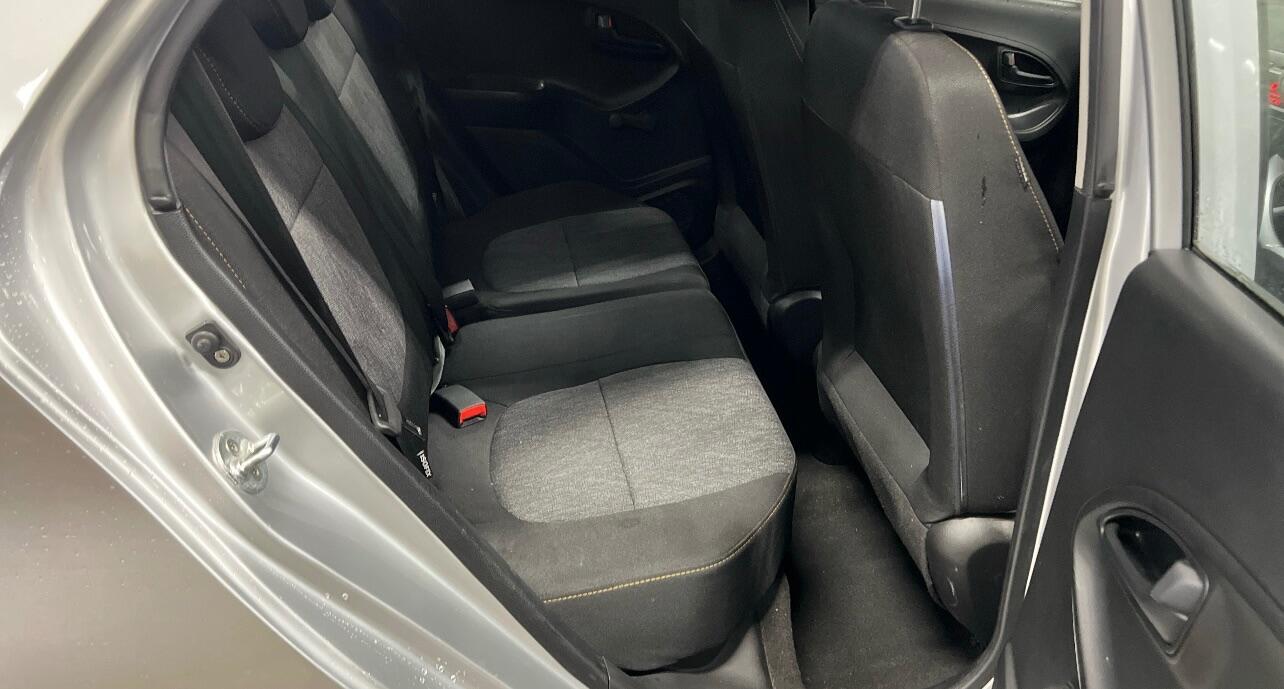 Used Kia Picanto 2016 for sale - 76728172: Photo 8