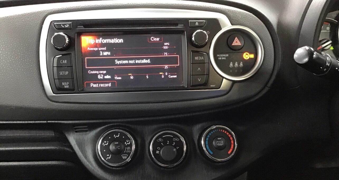 Used Toyota Yaris 2012 for sale - 76702321: Photo 7