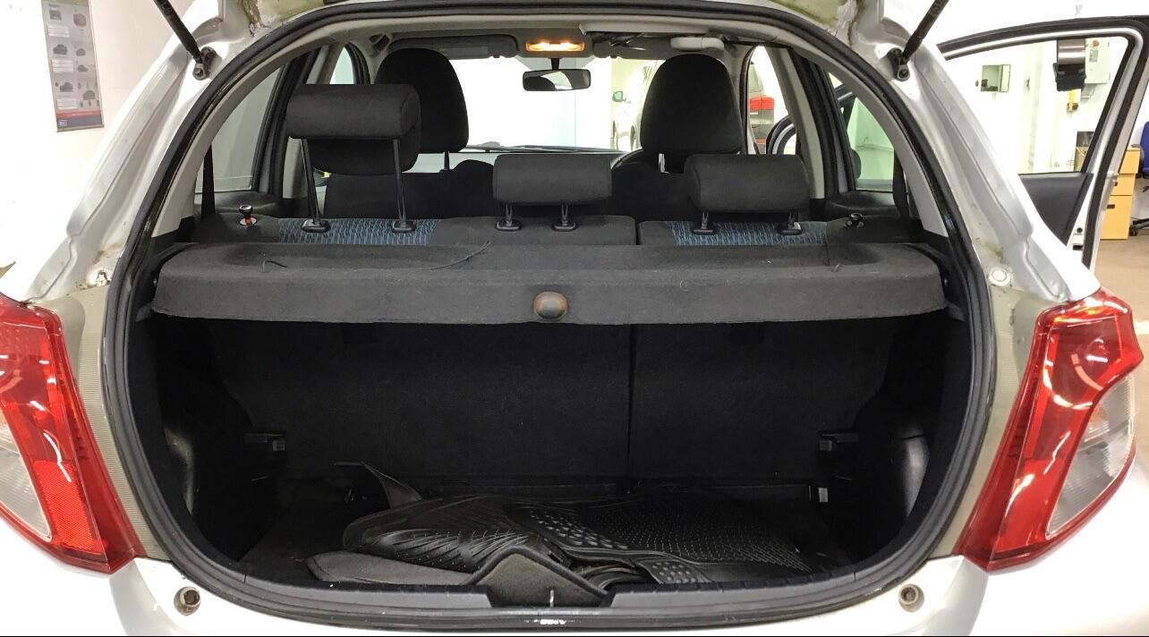 Used Toyota Yaris 2012 for sale - 76702321: Photo 9