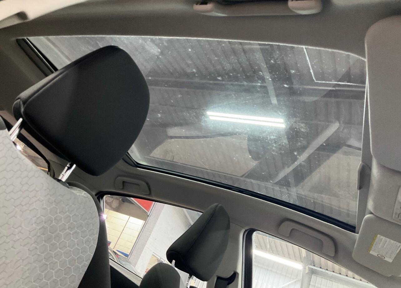 Used Toyota Yaris 2012 for sale - 76486840: Photo 12