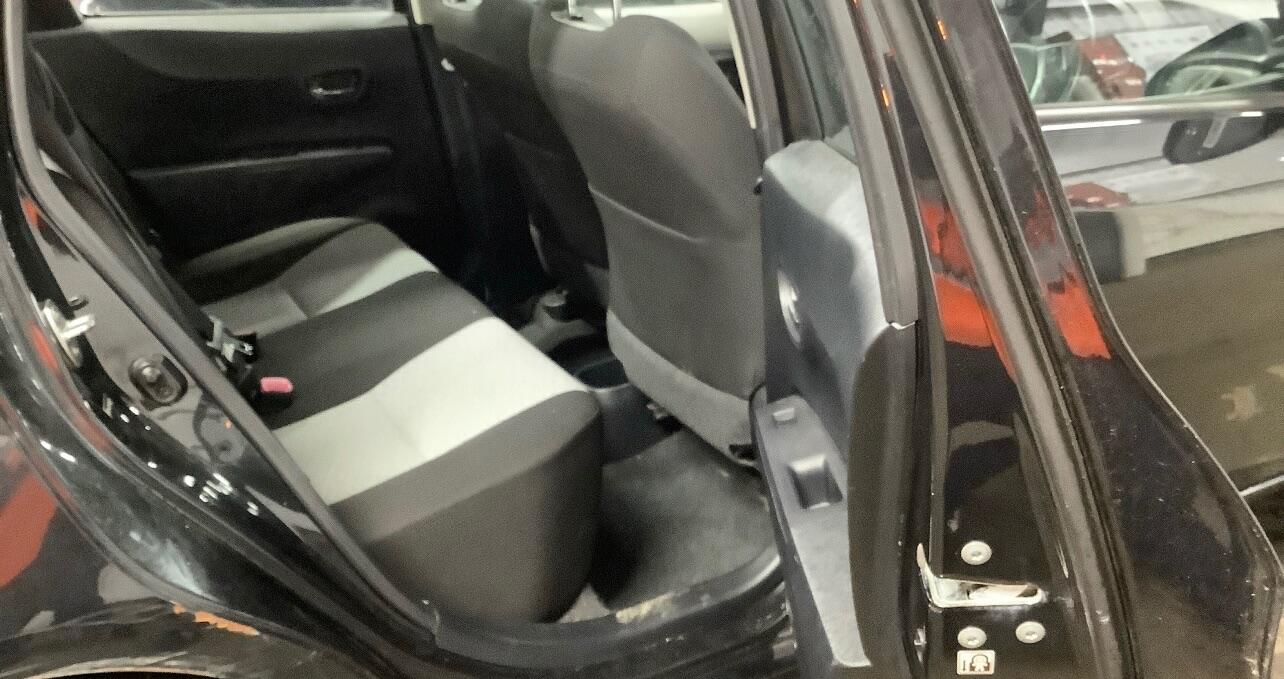 Used Toyota Yaris 2012 for sale - 76486840: Photo 8