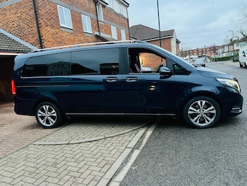 Used Mercedes-Benz V-Class 2018 for sale - 76714633: Photo