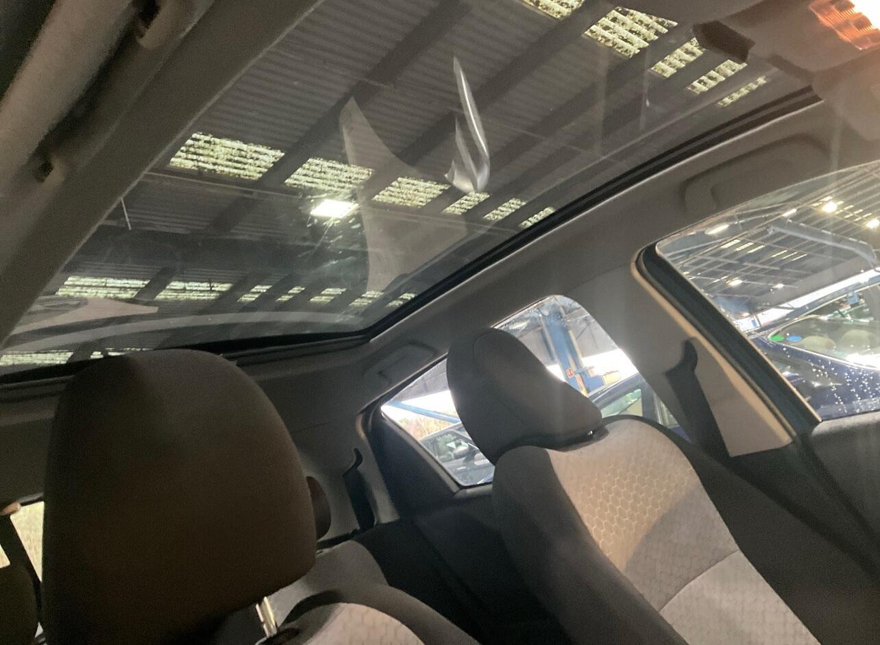 Used Toyota Yaris 2011 for sale - 76486826: Photo 12