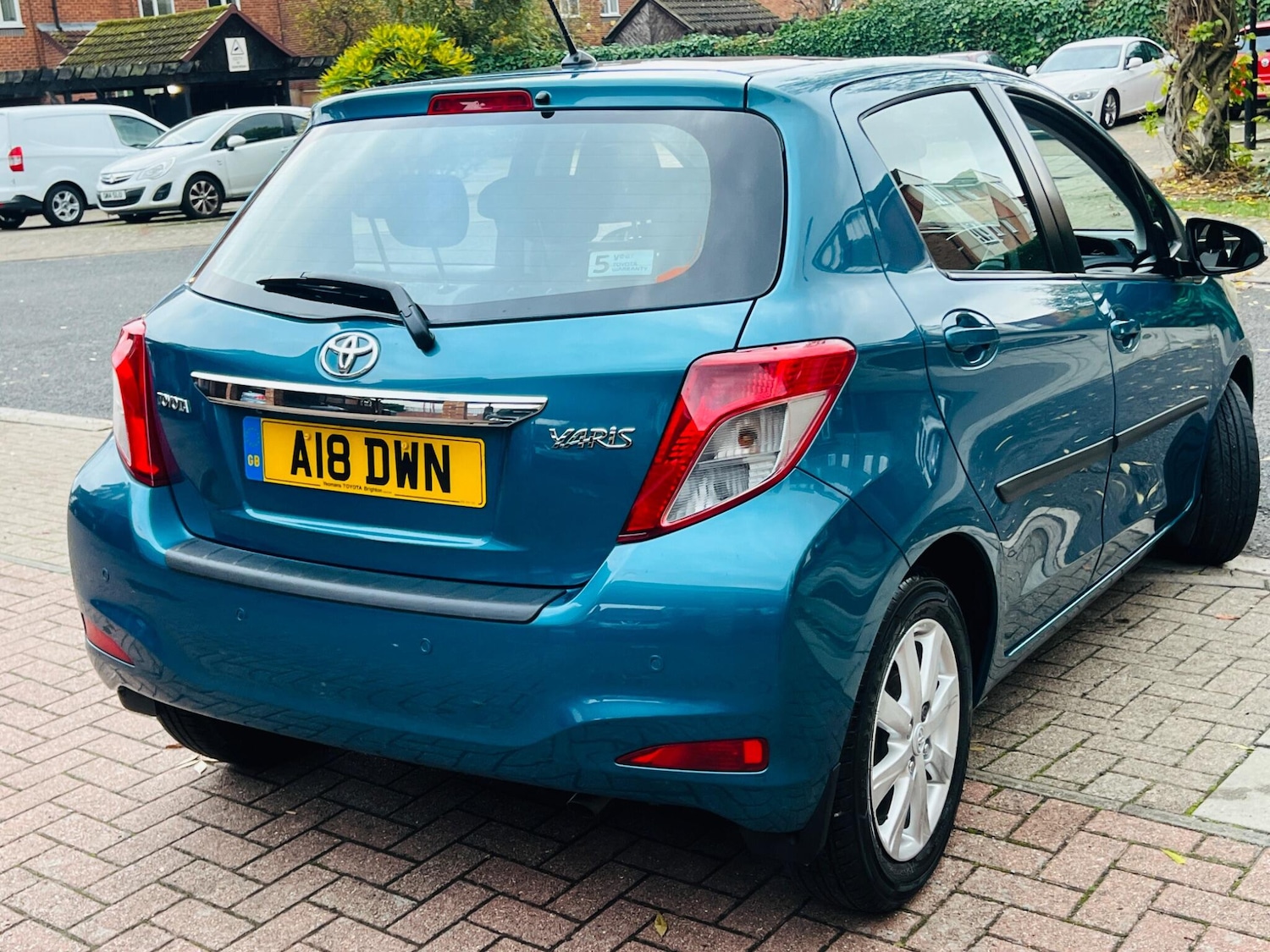 Used Toyota Yaris 2011 for sale - 76486826: Photo 19