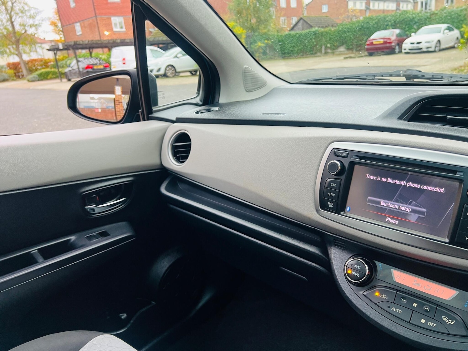 Used Toyota Yaris 2011 for sale - 76486826: Photo 20