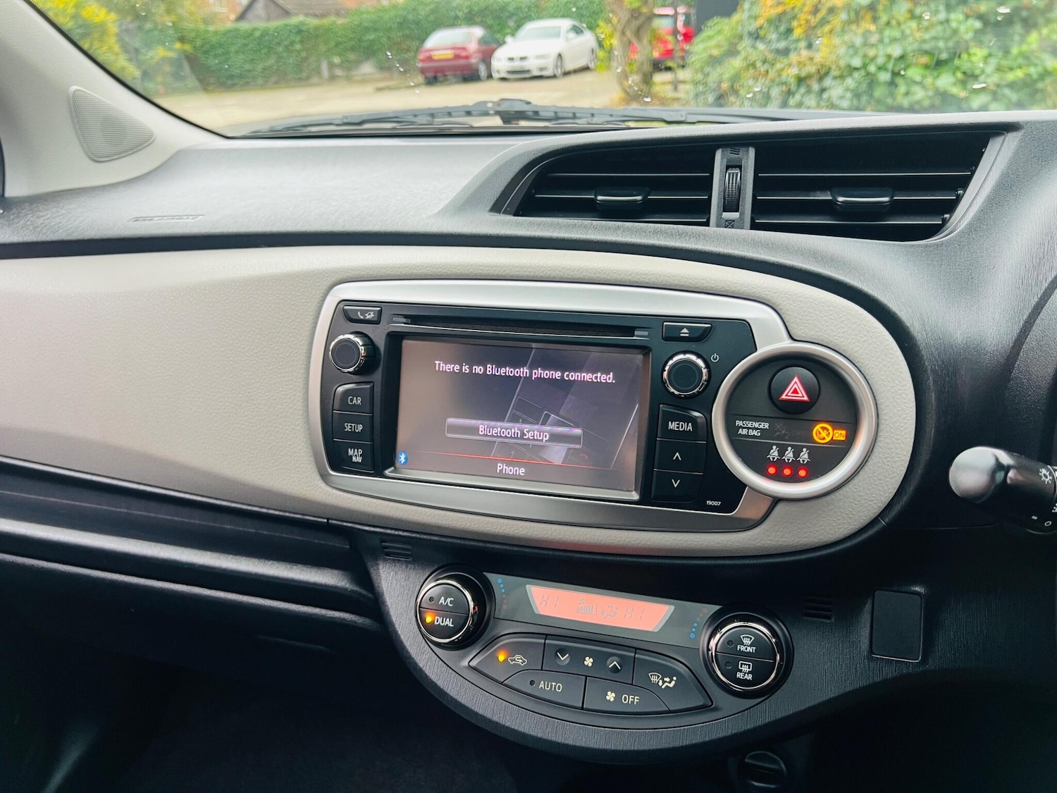 Used Toyota Yaris 2011 for sale - 76486826: Photo 28