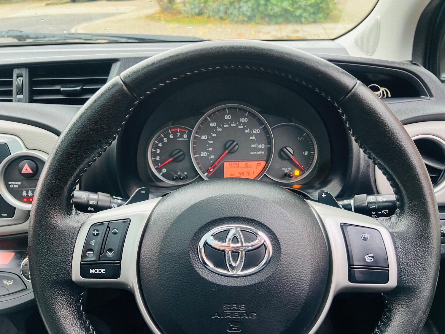 Used Toyota Yaris 2011 for sale - 76486826: Photo 32