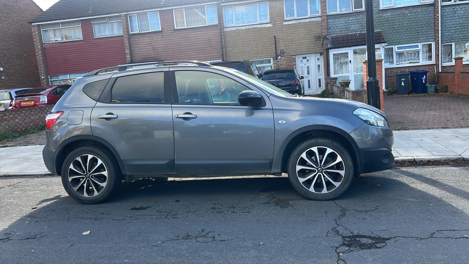 Used Nissan Qashqai 2013 for sale - 76486825: Photo 2