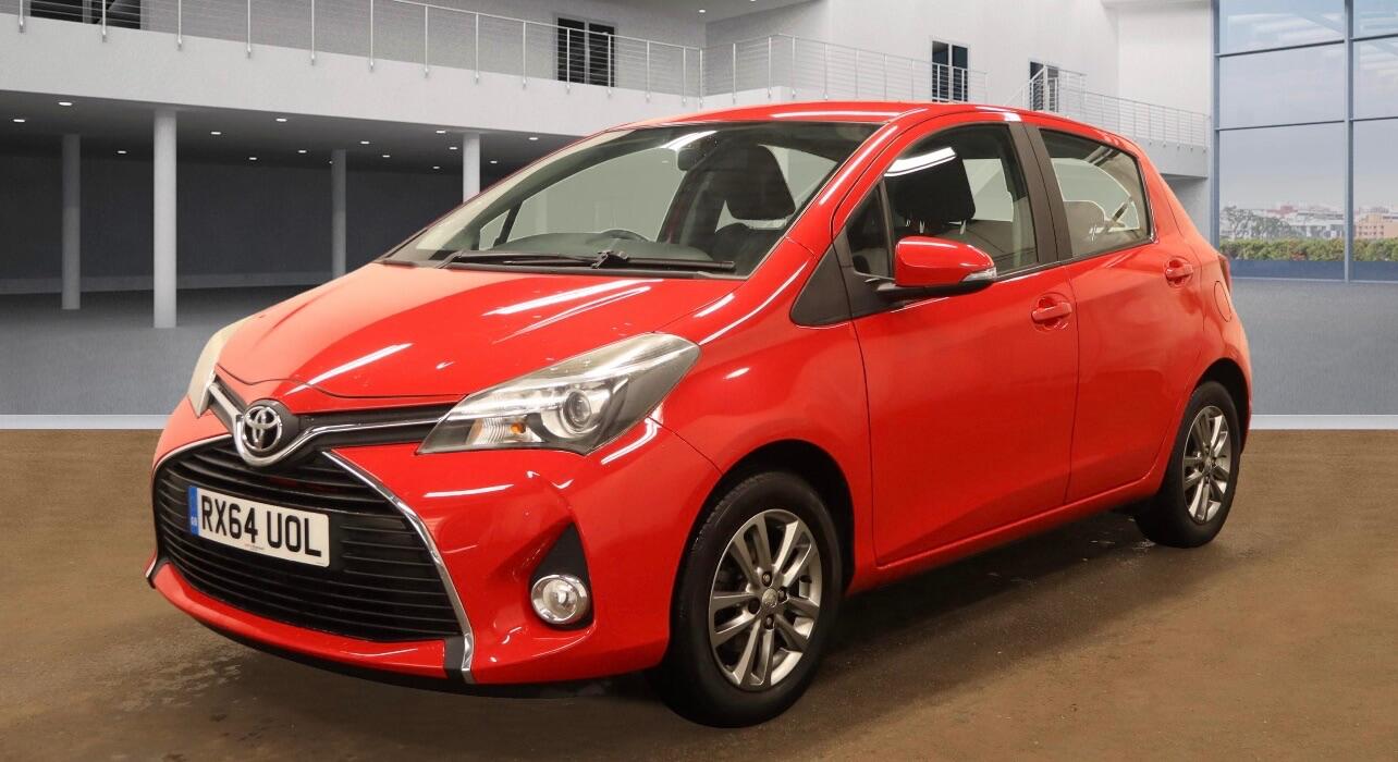 Used Toyota Yaris for sale - 76499789: Photo 2