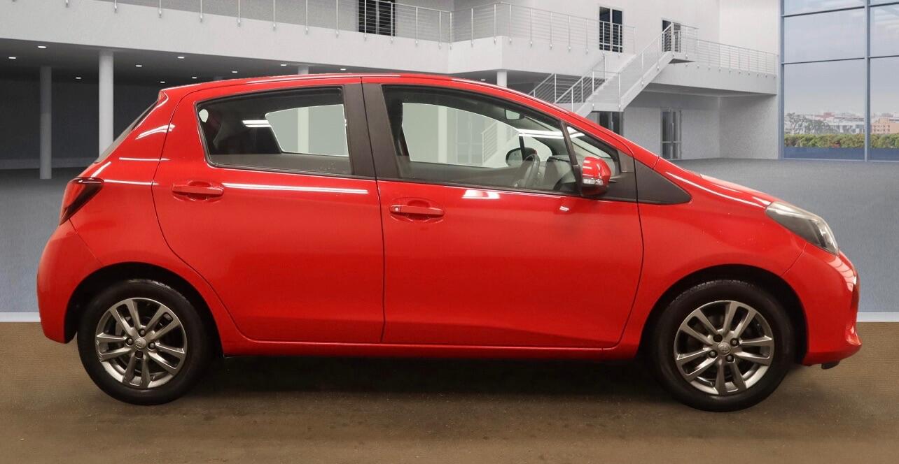 Used Toyota Yaris for sale - 76499789: Photo 5