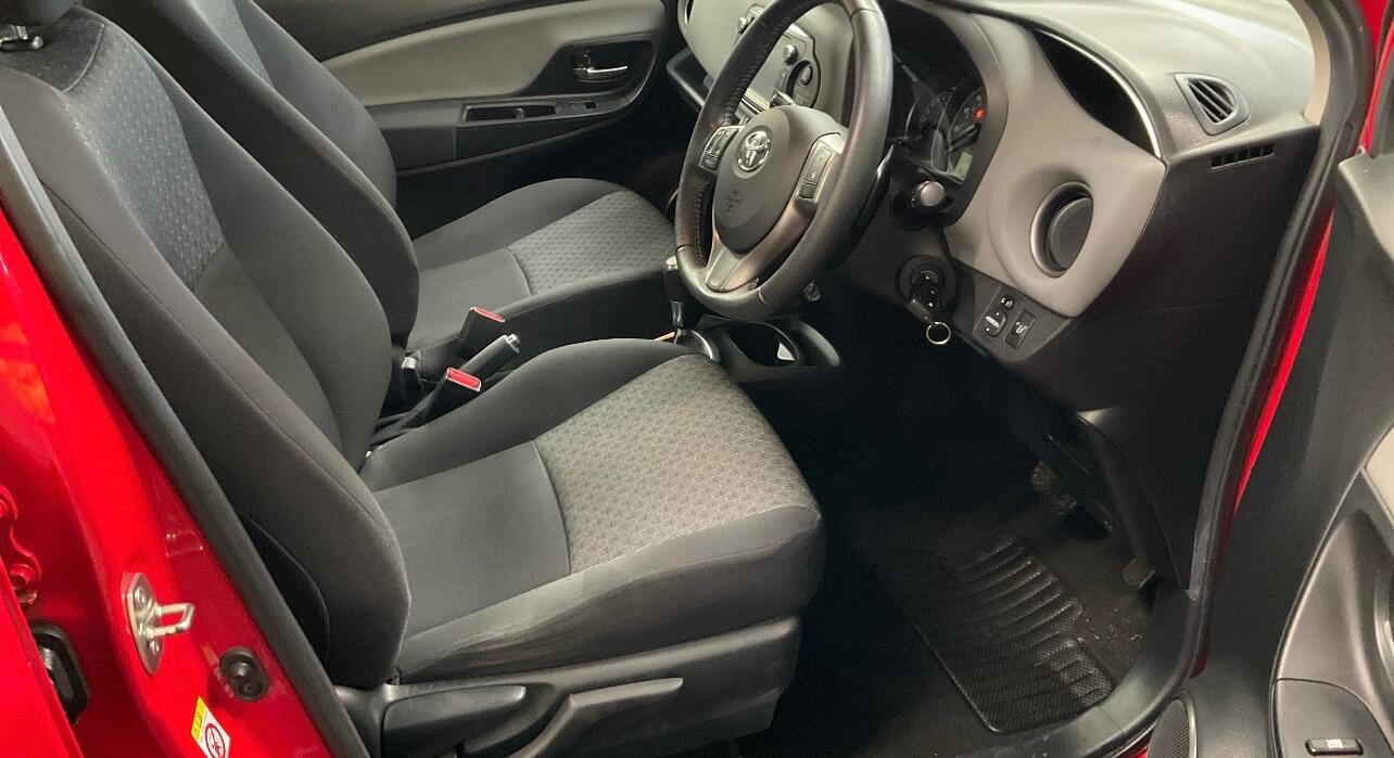 Used Toyota Yaris for sale - 76499789: Photo 9