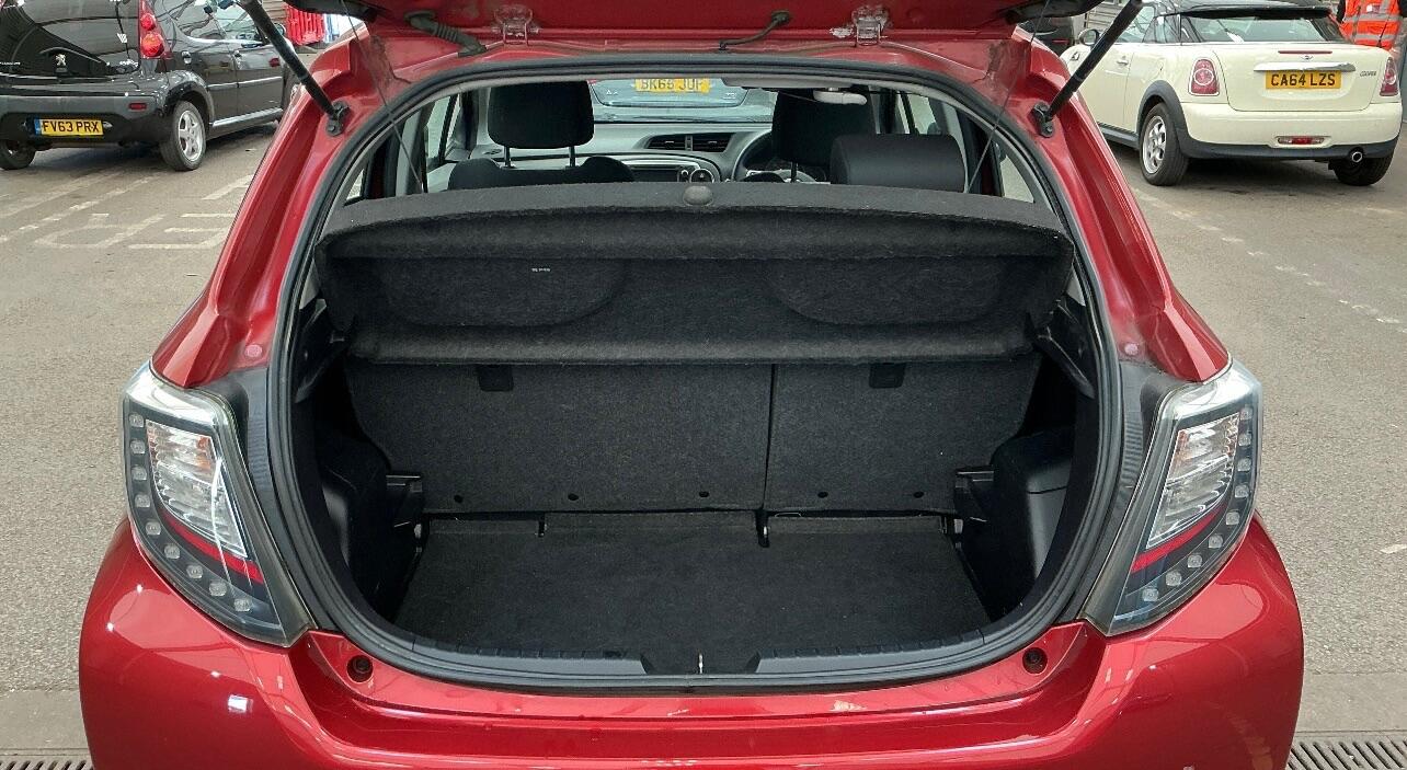 Used Toyota Yaris 2014 for sale - 76486821: Photo 10