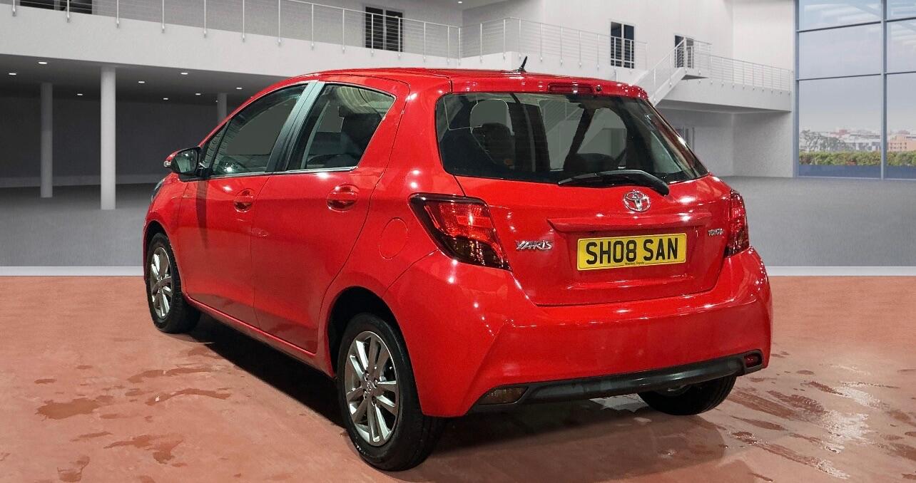Used Toyota Yaris 2015 for sale - 76913063: Photo 3