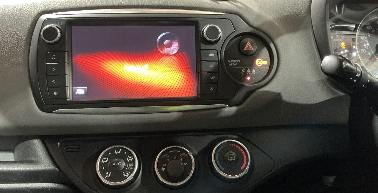 Used Toyota Yaris 2015 for sale - 76913063: Photo 9