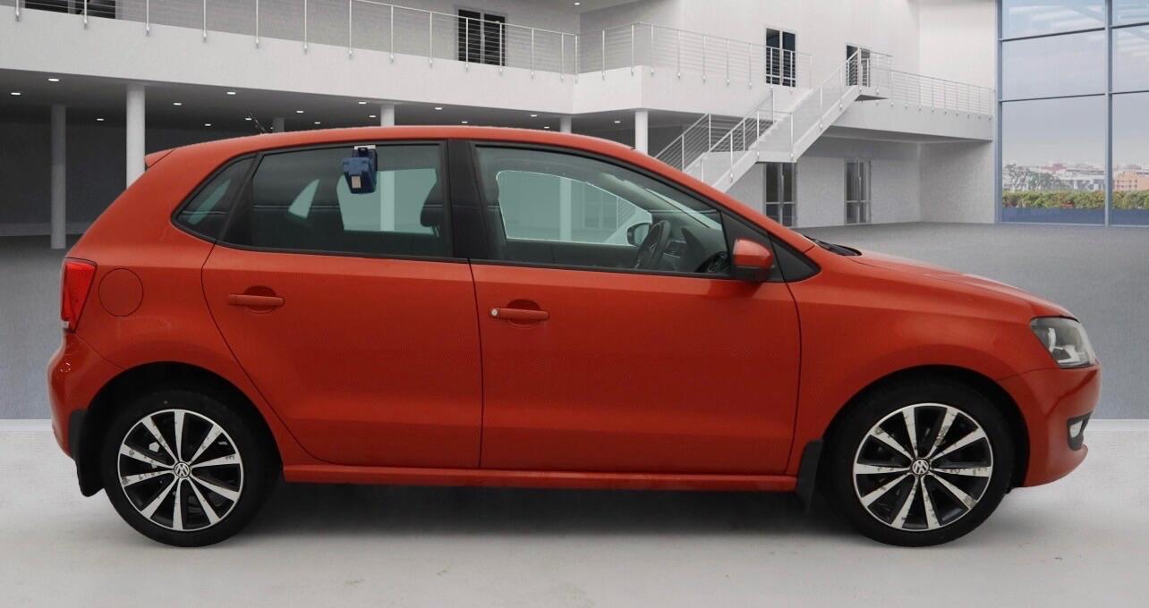 Used Volkswagen Polo 2013 for sale - 77074274: Photo 1