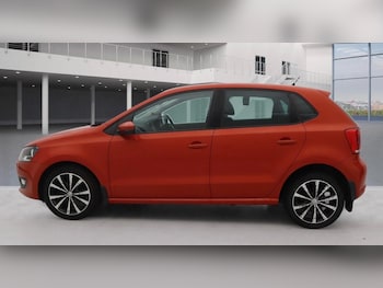 Used Volkswagen Polo 2013 for sale - 77074274: Photo