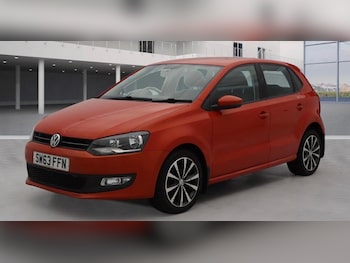 Used Volkswagen Polo 2013 for sale - 77074274: Photo