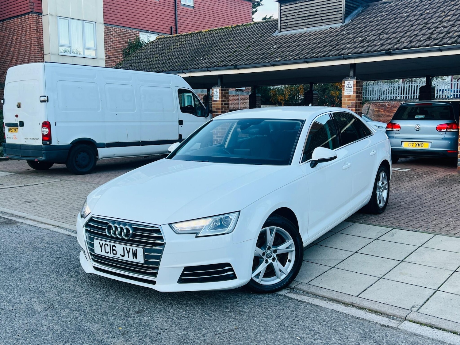 Used Audi A4 2016 for sale - 76990960: Photo 15