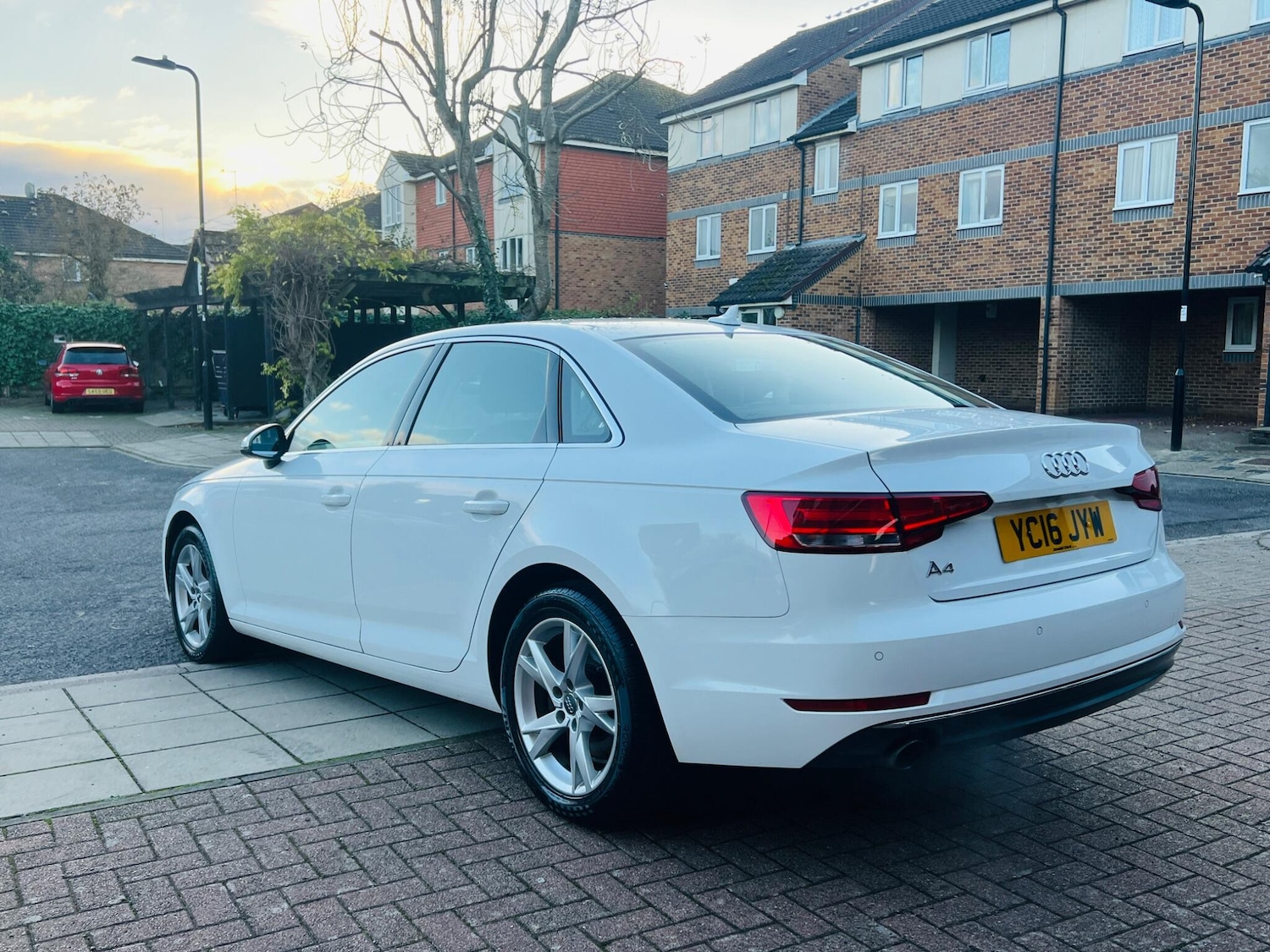 Used Audi A4 2016 for sale - 76990960: Photo 16