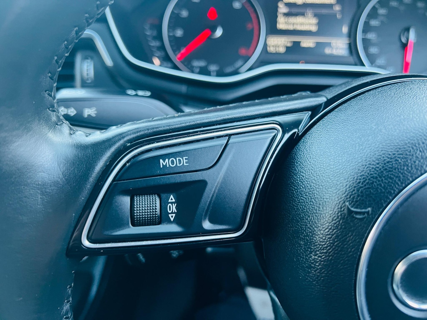 Used Audi A4 2016 for sale - 76990960: Photo 45