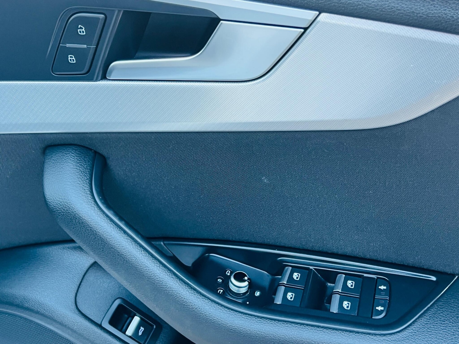 Used Audi A4 2016 for sale - 76990960: Photo 49