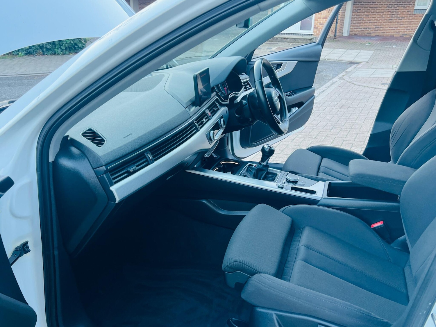 Used Audi A4 2016 for sale - 76990960: Photo 62