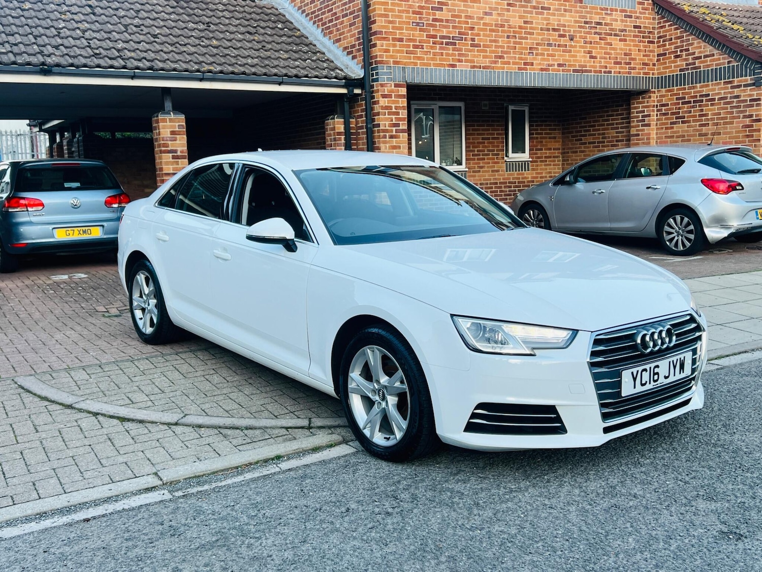 Used Audi A4 2016 for sale - 76990960: Photo 8