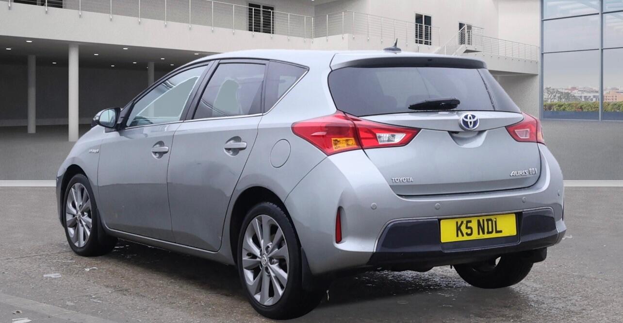Used Toyota Auris 2014 for sale - 76701717: Photo 3
