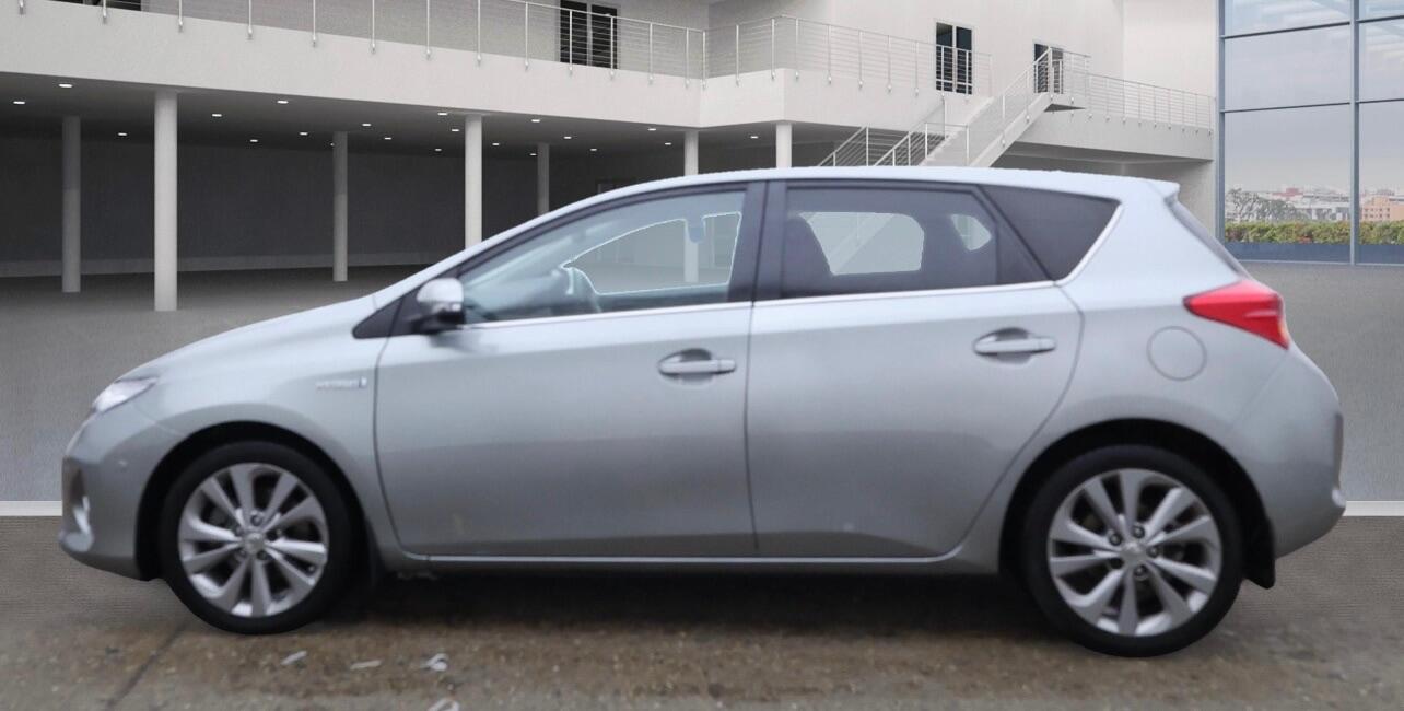 Used Toyota Auris 2014 for sale - 76701717: Photo 4
