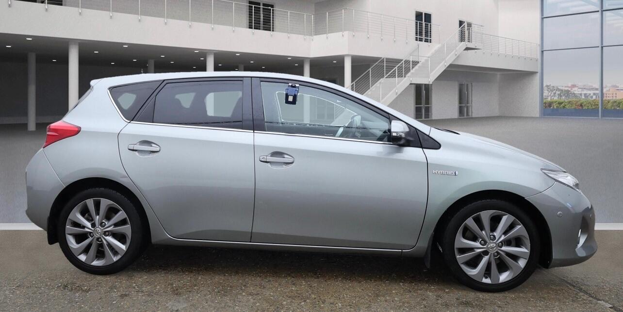 Used Toyota Auris 2014 for sale - 76701717: Photo 5