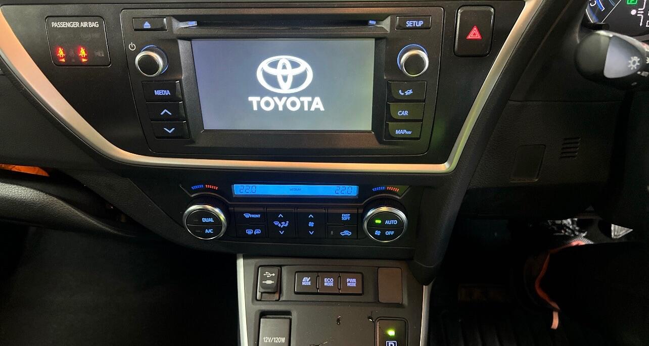 Used Toyota Auris 2014 for sale - 76701717: Photo 9