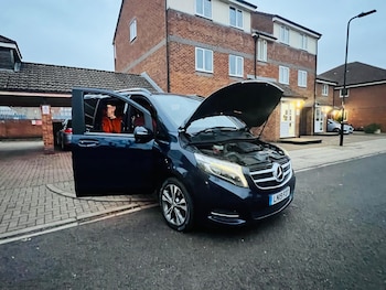 Used Mercedes-Benz V-Class 2019 for sale - 76715046: Photo